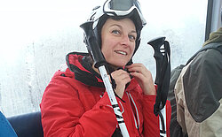 Snap - Consulting Mitarbeiterin beim Skitag 